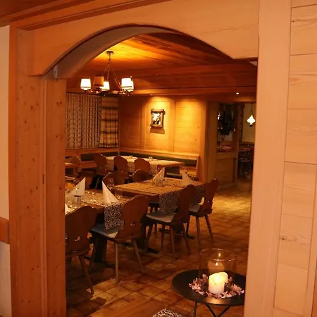 & Restaurant Diana Sankt Stephan